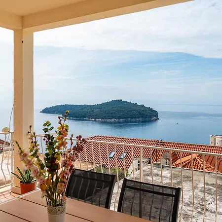 Appartement Aquarius Sea View *